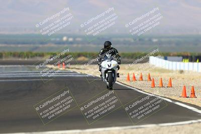 media/Sep-21-2025-TrackDaz (Sun) [[277c75b276]]/C Group/1040am (Turn 1)/